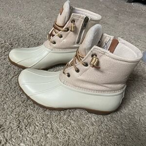 Sperry Women's Size 8 Saltwater Waterproof Duck Boots
